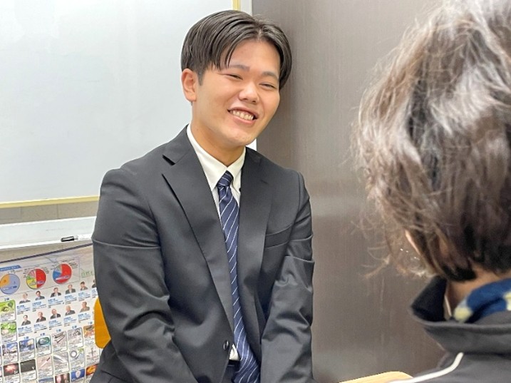 【ベストで働く大学生講師の“本音”を聞いてみました】